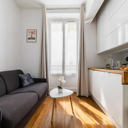 Appartement Studio Equipe Centre Nation - 12 - 2p Paris